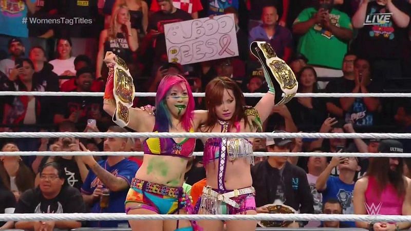 Asuka and Kairi Sane are the new Women's Tag Team Champions